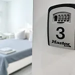 Moderne 3-zimmer-ferienwohnung Bei Frankfurt - Frisch Renoviert, Zentral Gelegen Und Perfekt Fuer Familien Und Business-trips דירה *
