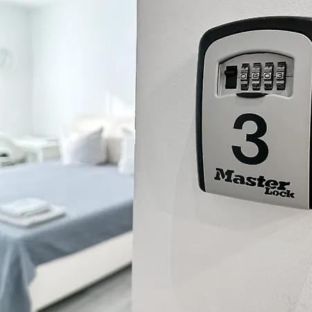 Moderne 3-zimmer-ferienwohnung Bei Frankfurt - Frisch Renoviert, Zentral Gelegen Und Perfekt Fuer Familien Und Business-trips Apartman *