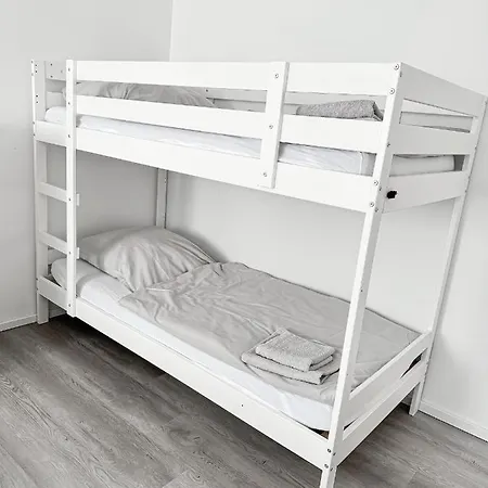 Moderne 3-zimmer-ferienwohnung Bei Frankfurt - Frisch Renoviert, Zentral Gelegen Und Perfekt Fuer Familien Und Business-trips דירה