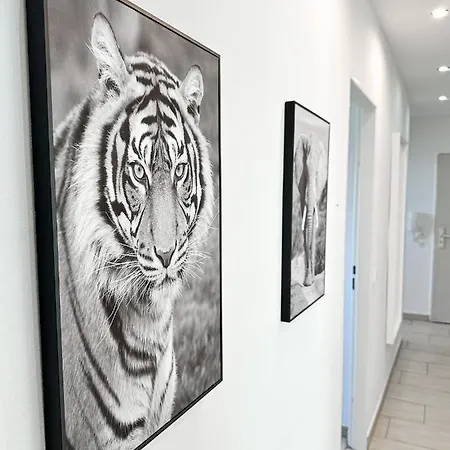 Moderne 3-zimmer-ferienwohnung Bei Frankfurt - Frisch Renoviert, Zentral Gelegen Und Perfekt Fuer Familien Und Business-trips Apartman