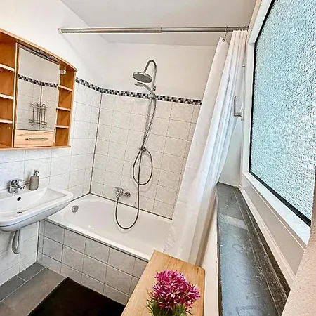 Moderne 3-zimmer-ferienwohnung Bei Frankfurt - Frisch Renoviert, Zentral Gelegen Und Perfekt Fuer Familien Und Business-trips Apartman Egelsbach